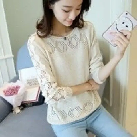 Trendy Autumn Outfit New Round Neck Lace Crochet Long Sleeved Hollow Knit Sweater for Women Loose and Slimming Style