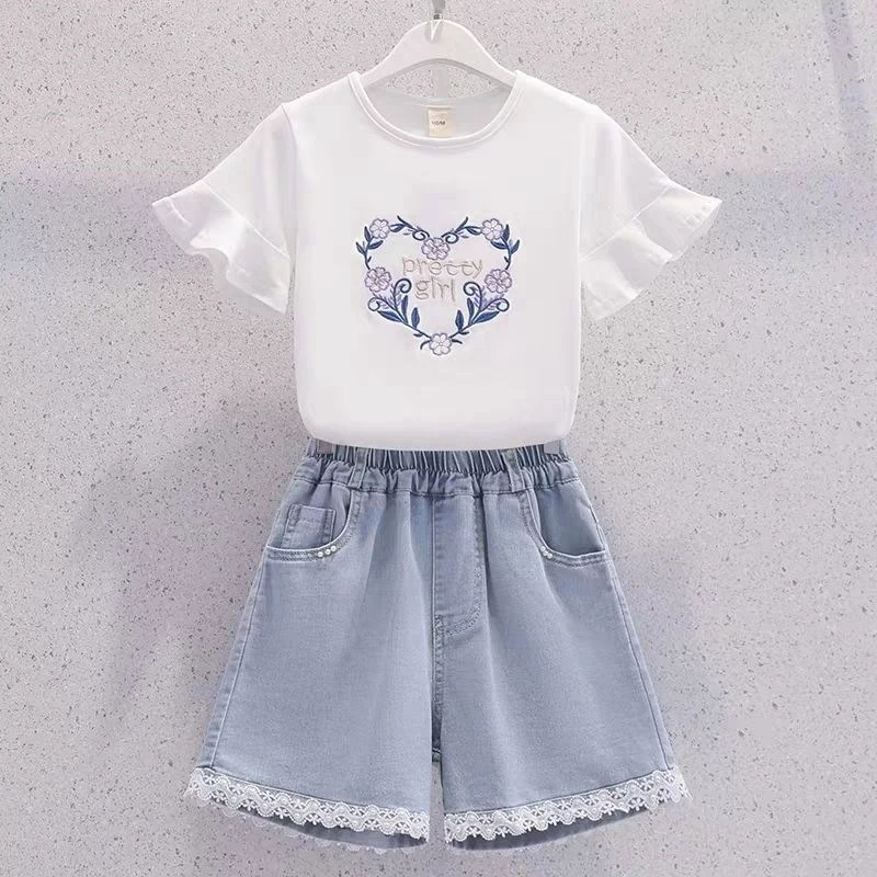 

Girls' summer outfit, new stylish and fashionable summer set for older children, short-sleeved trendy denim shorts, children's t