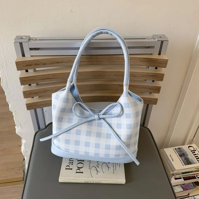 

Spacious Women Messenger Bag In Genuine Leather, Ladies Shoulder Crossbody Handbag Trendy Style