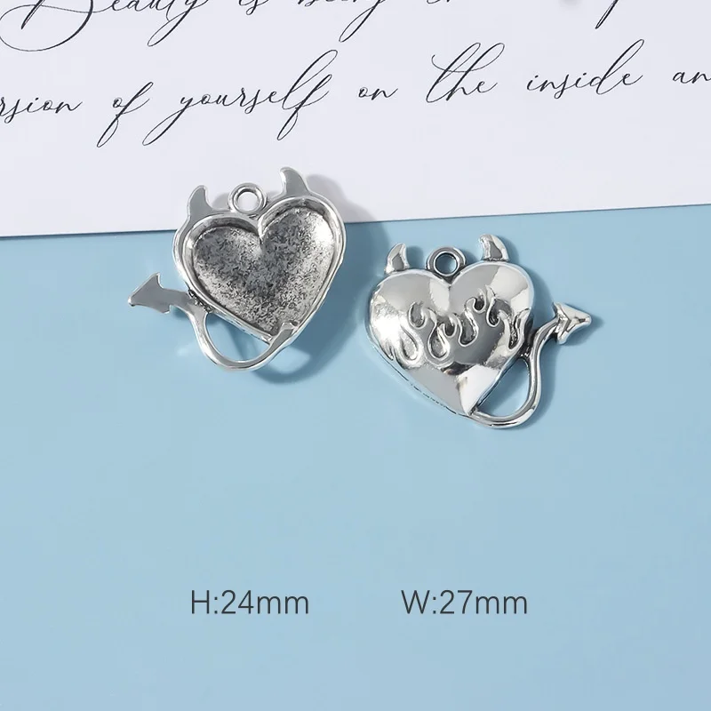 10ชิ้นผสมอัลลอยด์โบราณกลวงหัวใจกะโหลกศีรษะรักดาบปีกสำหรับเครื่องประดับทำ DIY ทำด้วยมือจี้ฮาโลวีน