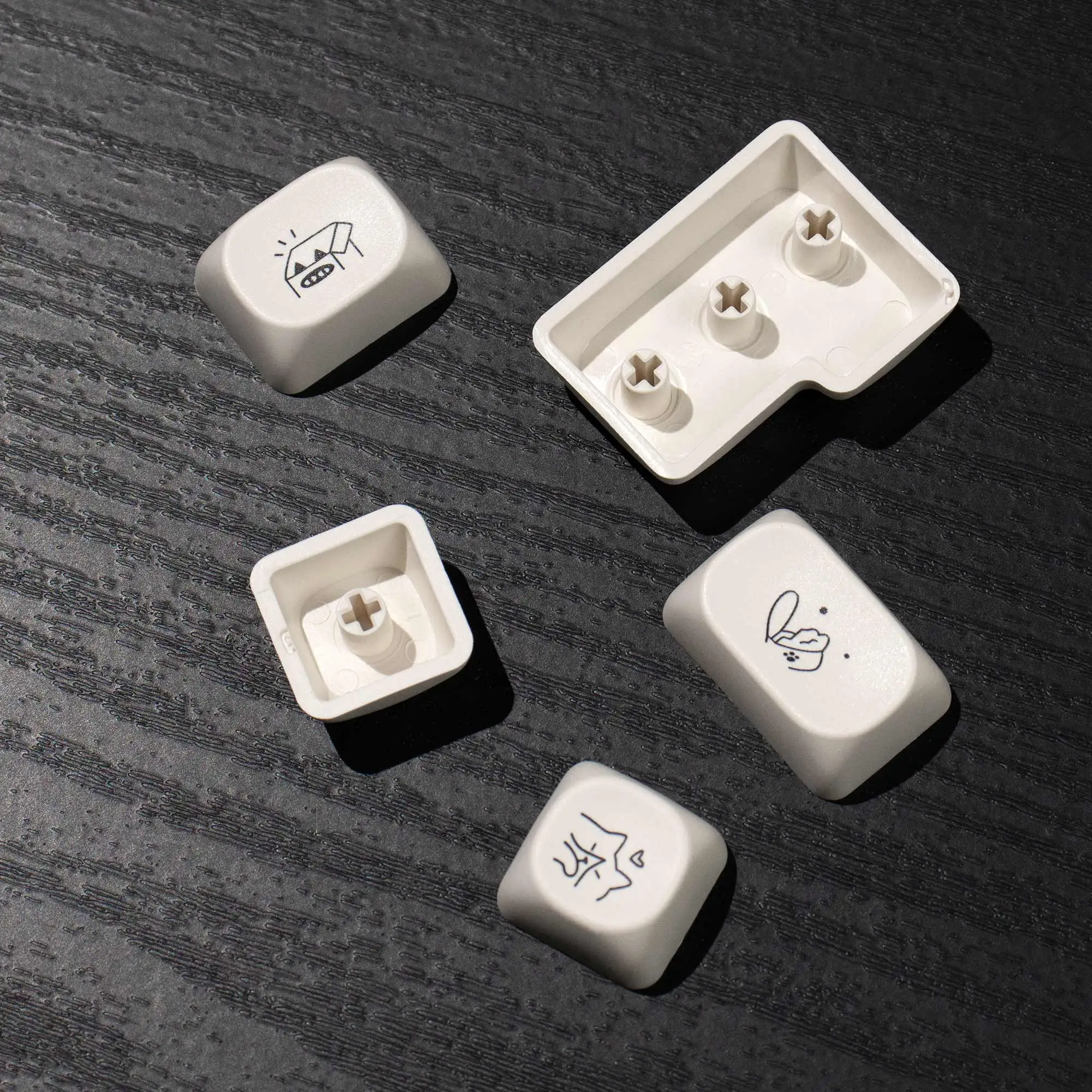 Milk White Kitten Keycaps 124 Keys MOA Keycaps Dye-Sublimate PBT keycaps Cute Kitten Dog Small Font For Mechanical Keyboards