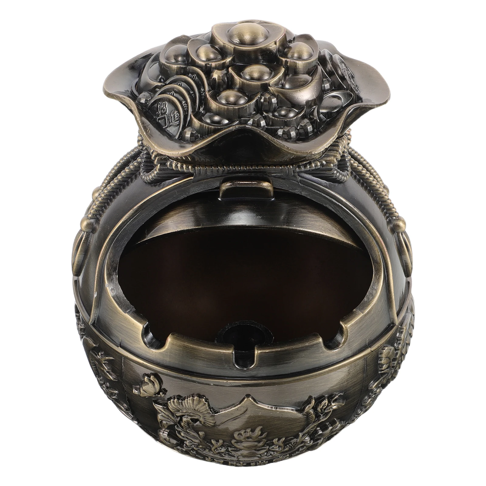 

Retro Ashtray for Patio Outdoors Household Cigarette Holder Zinc Alloy with Lid Travel