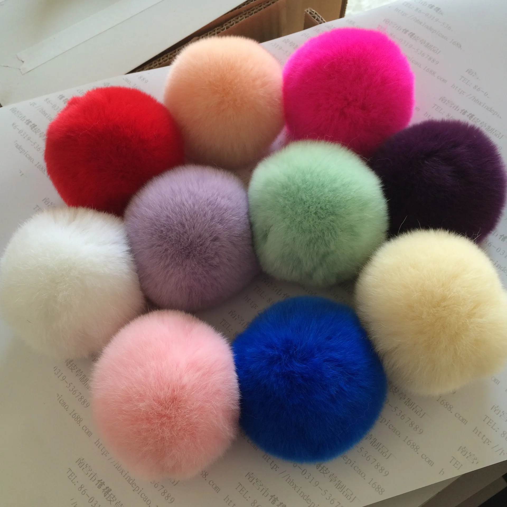 

Pompon Ball Pompom Really Rex Rabbit Fur Plush Balls Craft Soft 8CM Pompoms For Hair Accessories Keyrings Flower Hat Bag 64PCS