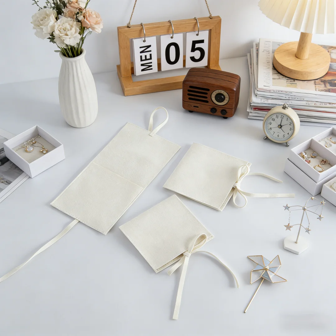 Minimalistische Aufbewahrungsbeutel 10 Stück Mikrofaser-Schmuckbeutel für Ohrringe, Ringe & Kleine Accessoires für Gastgeschenke & Hochwertige Geschenkverpackungen