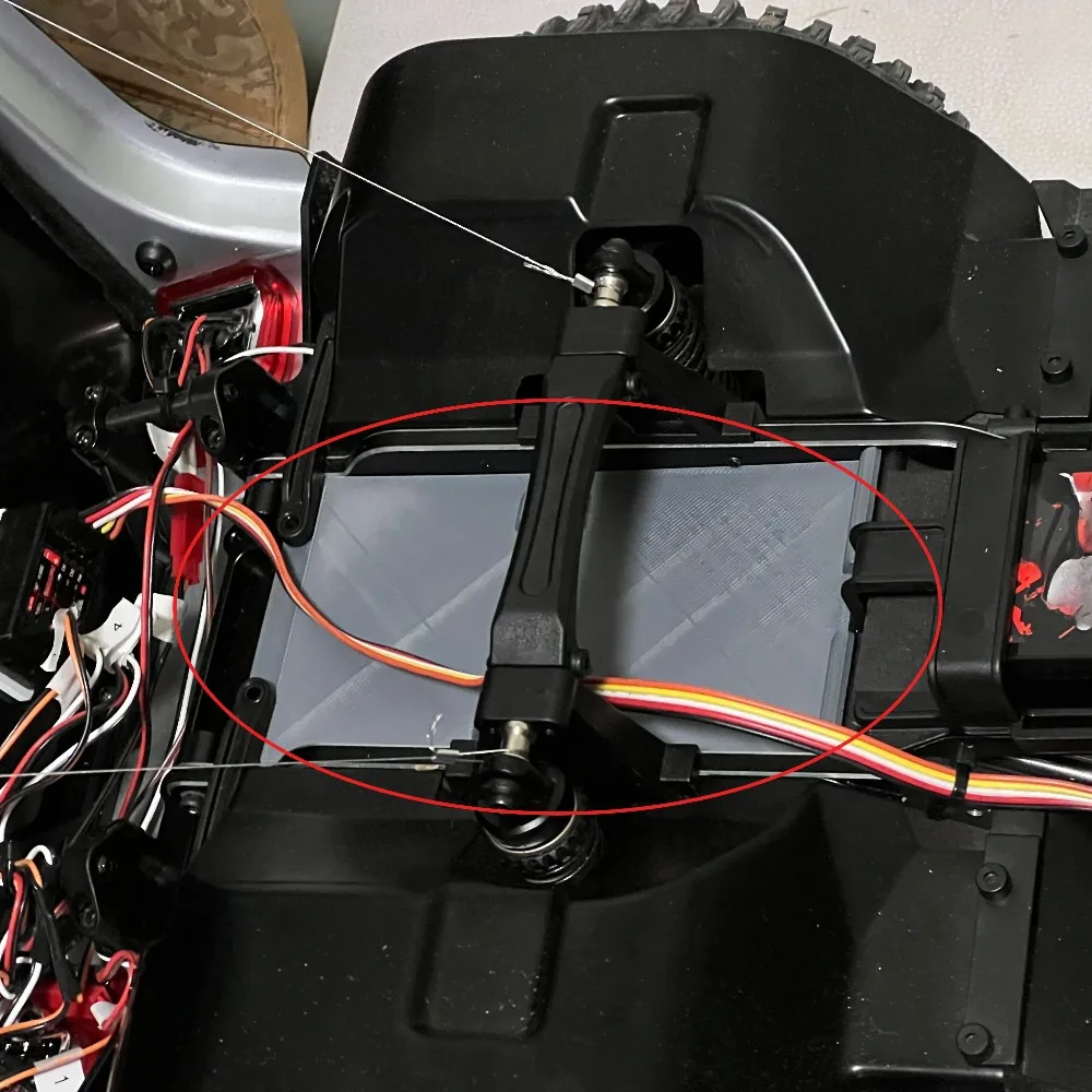 RC Crawler Custom Size Upgrade Parts Enlarged Receiver Box Chassis Dust‑Proof Plate for 1/8 Scale YK4082 V3 RC Car Accessories