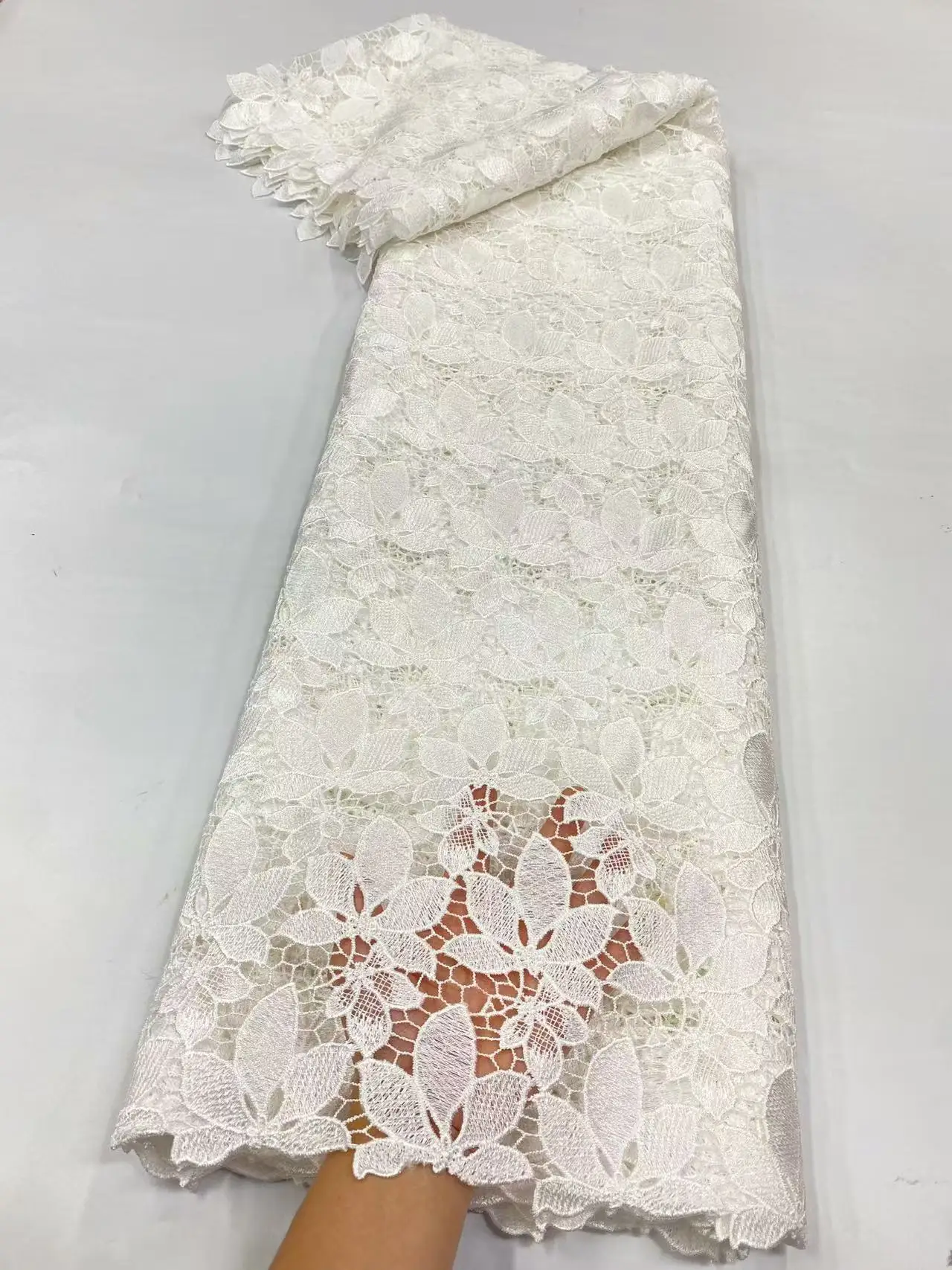 

Luxury African Gord Guipure Lace Fabric 5Yard Nigerian Swiss Voile Lace In Switzerland High Quality White Wedding Dress A1204-1