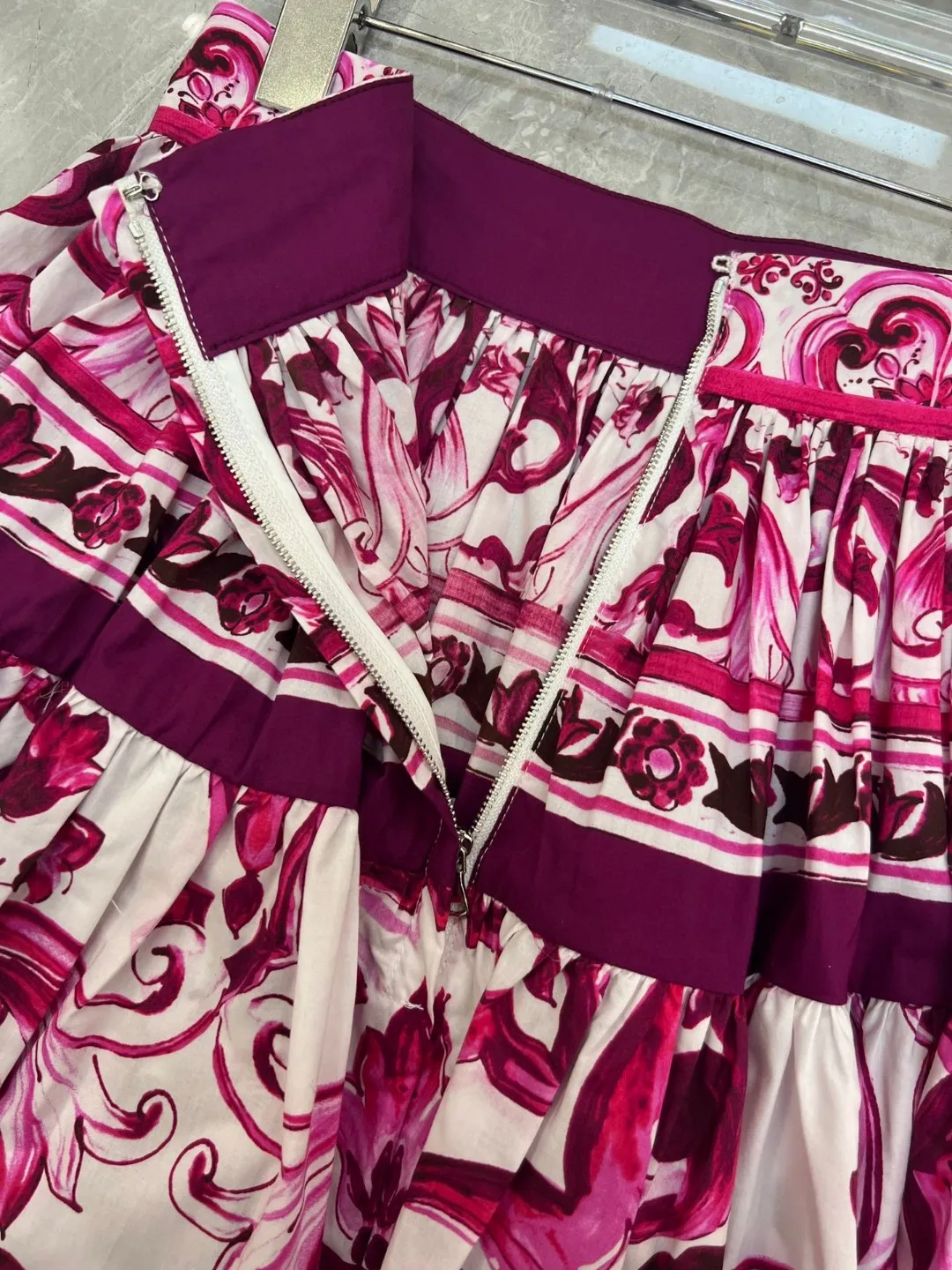HIGH QUALITY Summer Women Fuchsia And White Porcelain Print Cotton Corset Top and Mini Skirt Set Fashion Holiday Outfit 2024