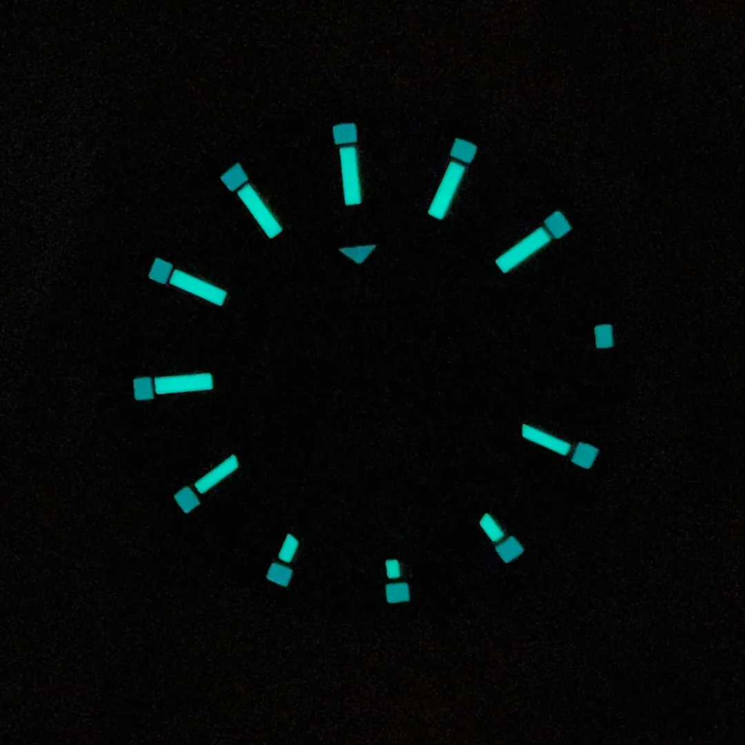 28.5mm S Logo Sunray Dial Suitable For NH35/36 Automatic Movement Green Luminous High-Quality Watch Modification Accessories