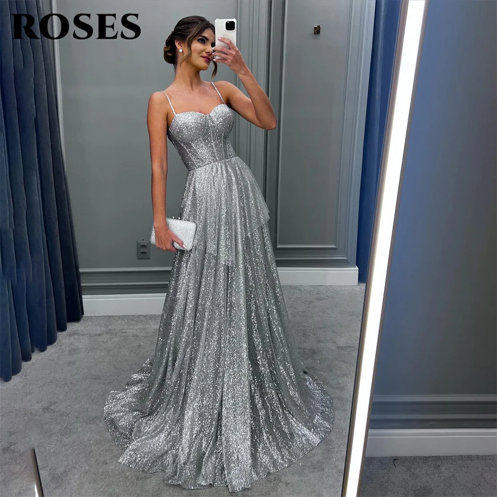 ROSES Spaghettiträger, silbernes Ballkleid, Partykleid, Pailletten, gestuft, Promi-Kleid, Hochzeits-Partykleid