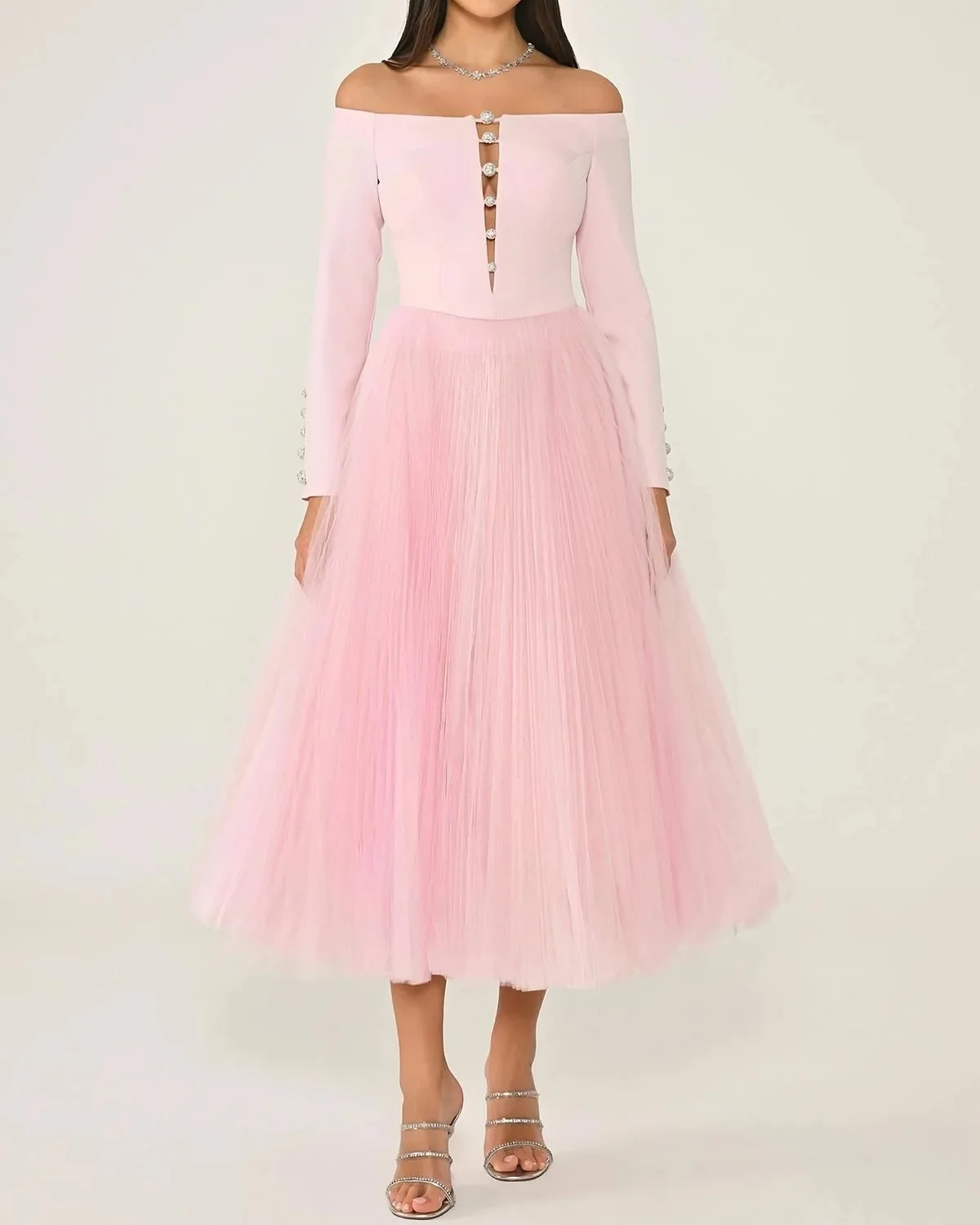 

Customized Sexy Organza A-Line Off the Shoulder Buttons Evening Dress High Quality Long Sleeves Boat Neck Celebrity Gowns