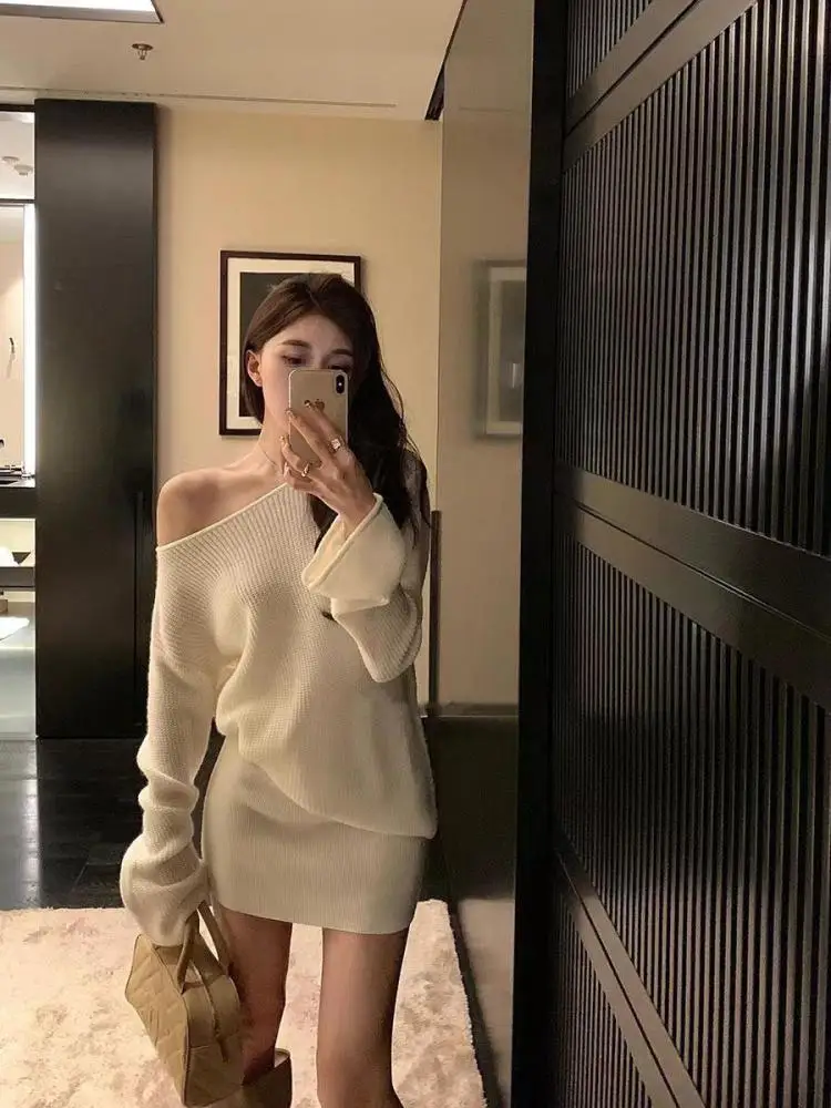 

2023 Autumn Women Beige Sexy Club Off Shoulder Knit Sweater Long Sleeve Tops And Mini Short Skirts Brown Two Piece Sets Fashion
