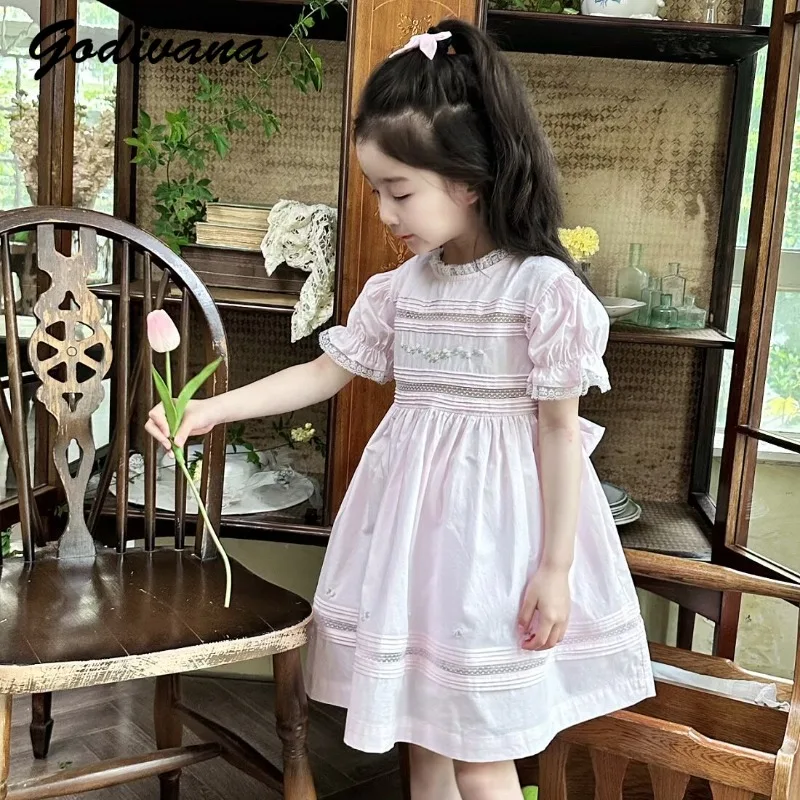 

2026 Summer New Baby Girls Vintage Dress Childrens Light Pink Handmade Embroidery Lace Trim Puff Short-sleeve High Waist Dresses