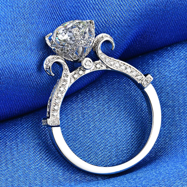 PT950 platinum ring flower bud female ring 2 carat high carbon diamond ring 18K white gold ring fashionable wedding ring