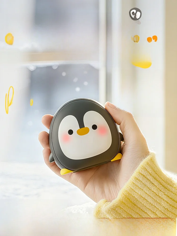 

Adorable Penguin Hand Warmer Creative Birthday Gift for Girls And Boys above 0 Middle School Students Cisas Gift