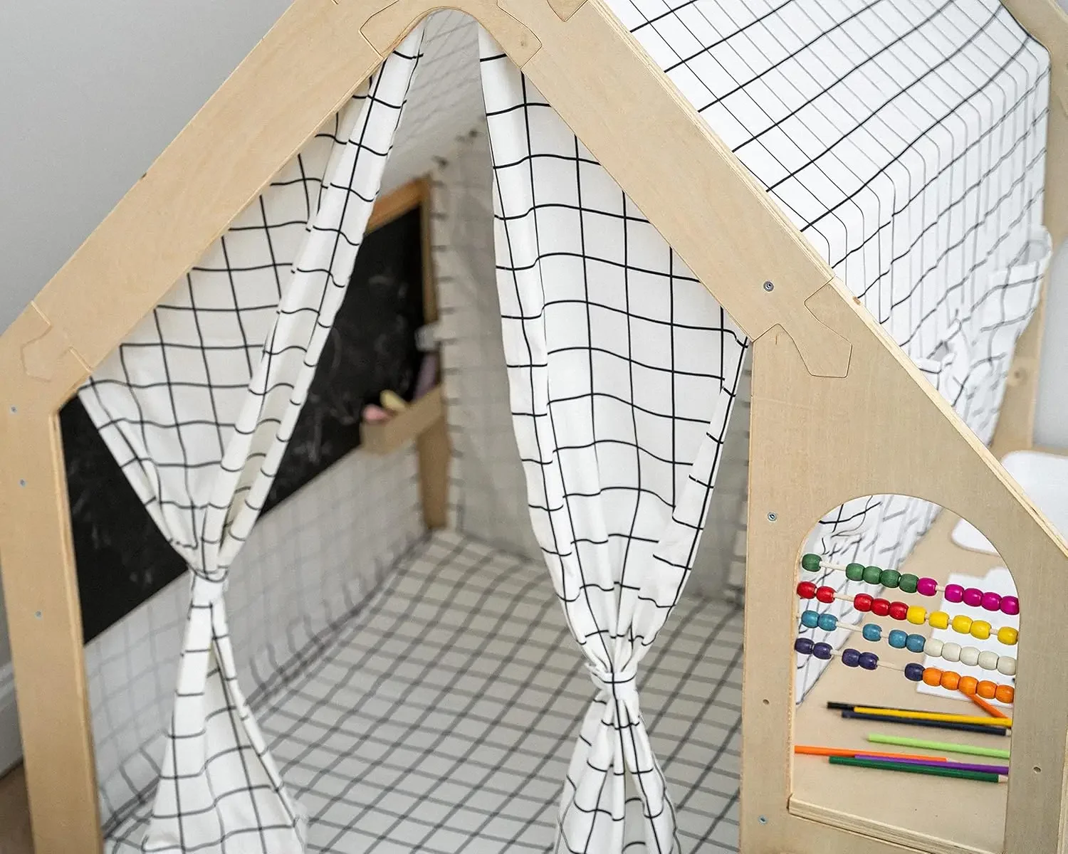 The window pane is equipped with a desk, chair, blackboard, floor mat, and curtains, suitable for children aged 1 to 8