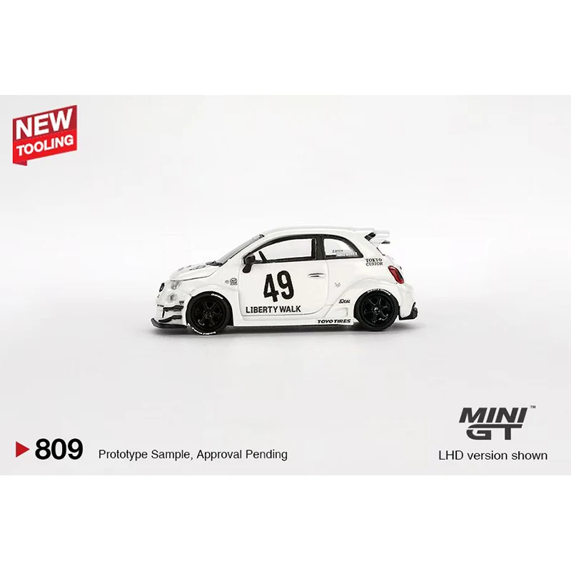 LBWK-MINIGT 809 para preventa, modelo de coche de juguete de colección, funciona ABARTH 595