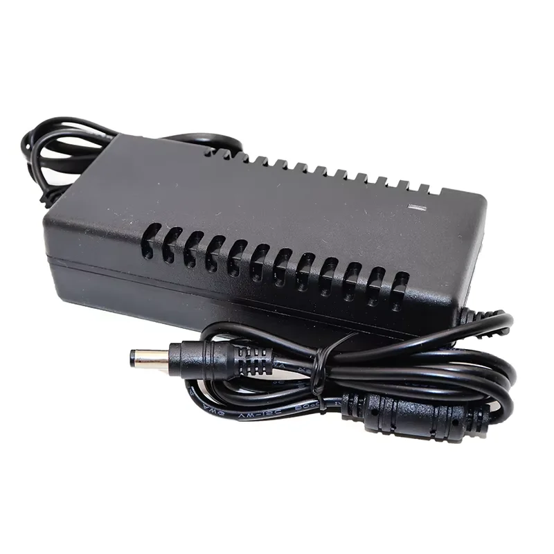 Brand new 14.6V 5A 12V lithium iron phosphate battery charger 12.8V battery pack power adapter DC5.5mm * 2.1mm