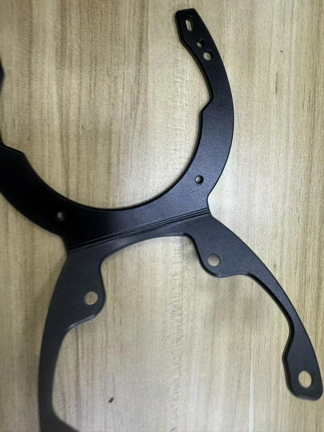 إعادة إصدار لرف إعادة إصدار قوس حقيبة خزان الوقود الصحيح #5