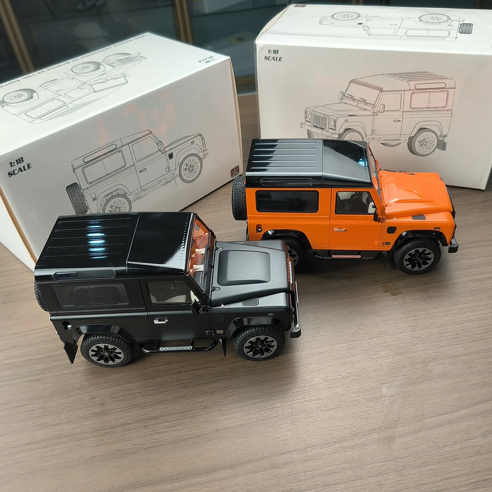 Model 1/18 Land Rover Defender Alloy Car Model Diecast Metal Toy Off-Road Vehicle Car Model Simulation Collection Childrens Gift