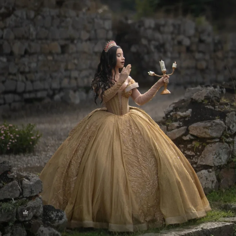 

Champagne Gold Quinceanera Dresses Off the Shoulder Crystal Glitter Decal Long tail Bow Vestidoe 15 Quinceanera Customize