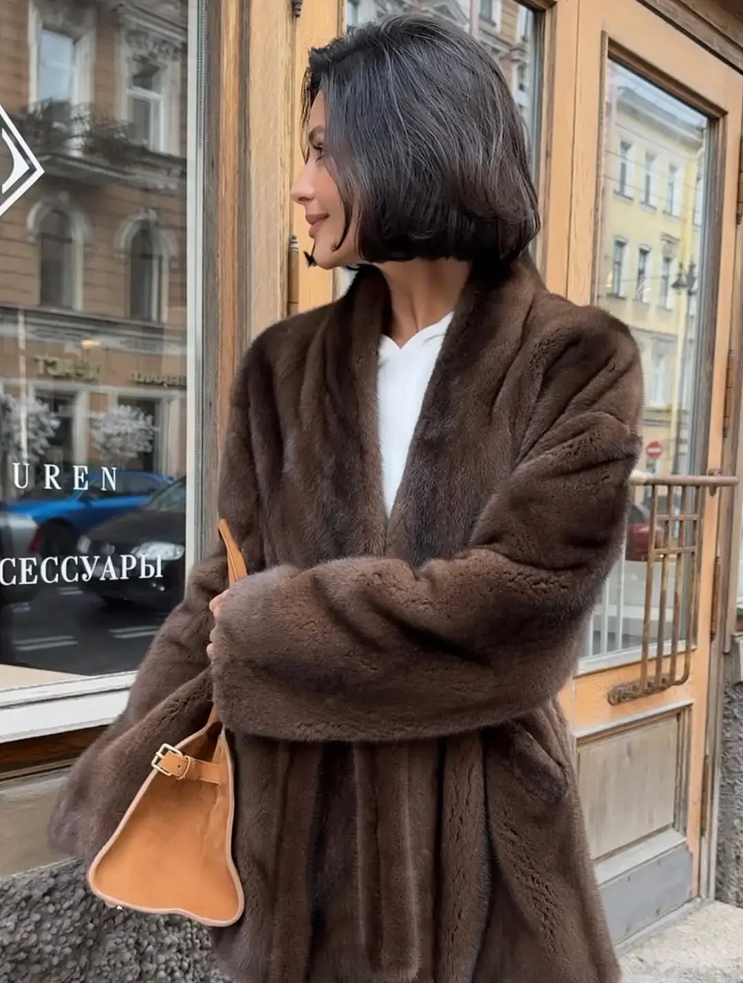 Women Fashion Elegant Lace Up Faux Fur Jacket Plush V-neck Long Sleeve Loose Warm Jackets Lady 2025 Winter Commute Street Coats