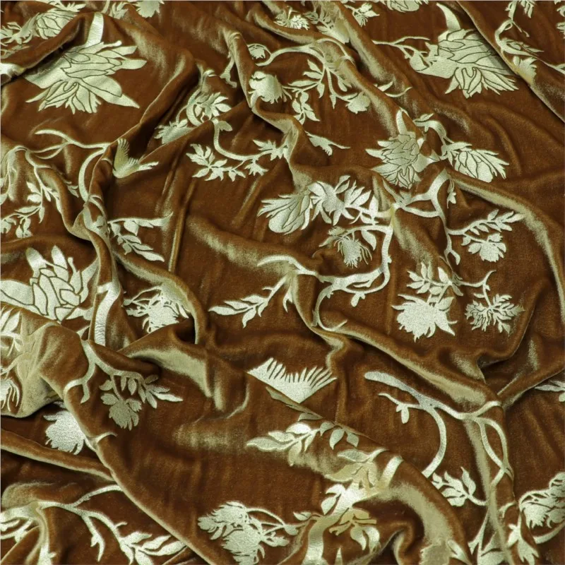 

Direct of woven velvet printed silk georgeau gold-printed fabric for nightgowns and cheongsams