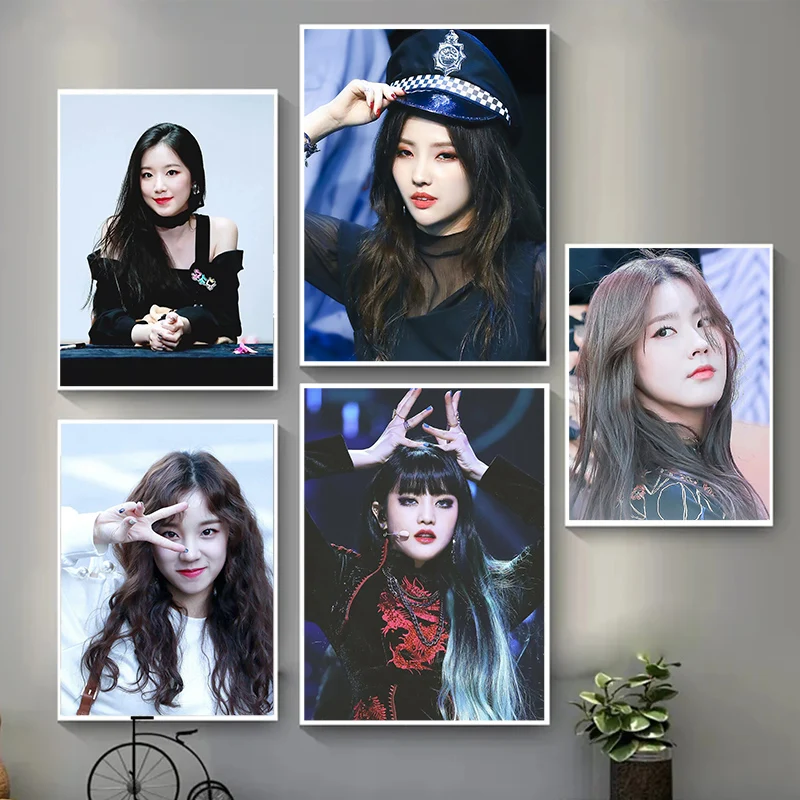 Famous Korean Kpop Girl Group Gidle Canvas Poster Girl Singer Music Star Fashion Portrait for Living Room Home Bar Cafe Decor