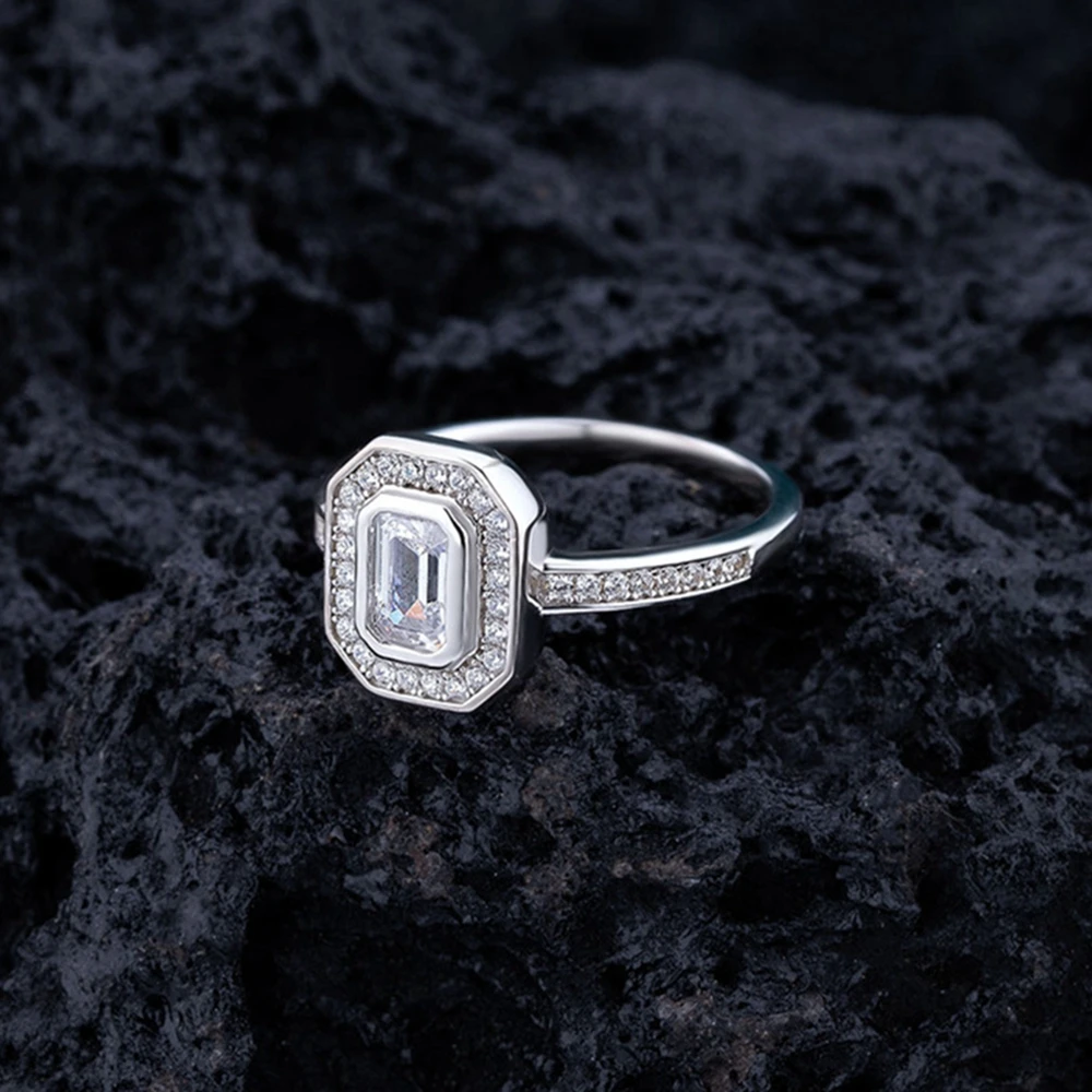 Vinregem Emerald Cut Lab creato anello classico con pietre preziose di zaffiro per le donne 925 Sterling Silver fidanzamento di nozze gioielleria