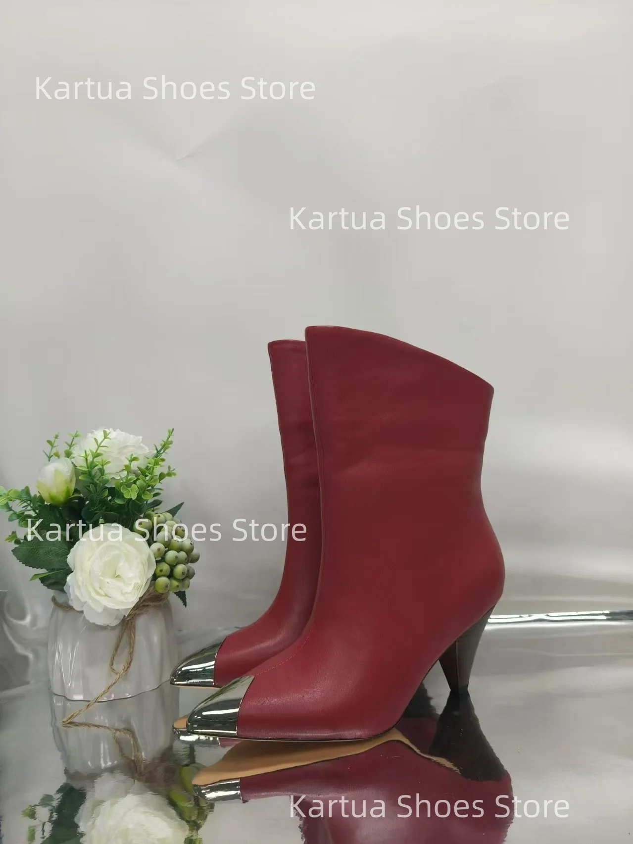 Women's Leather Ankle Boots Metallic Toe Cap Kitten Heel Autumn  Retro Elegance Uniqueness Parties Work Daily Ladies Booties