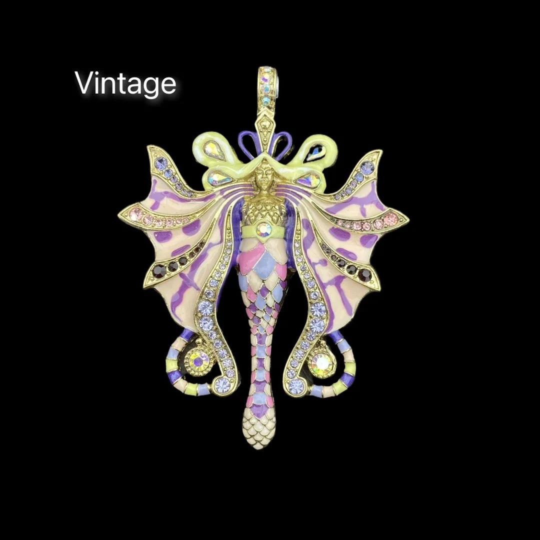 

KF2024 Trendy New Sweet Romantic Fresh Pink Purple Enamel Czech Diamond Cute Butterfly Fairy Magnetic Charm Pendant