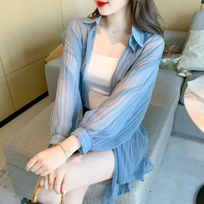 

Women's Ice Silk Sunscreen Clothes Wear Thin Striped Chiffon Cardigan for Women's Summer Loose and Elegant Shirt