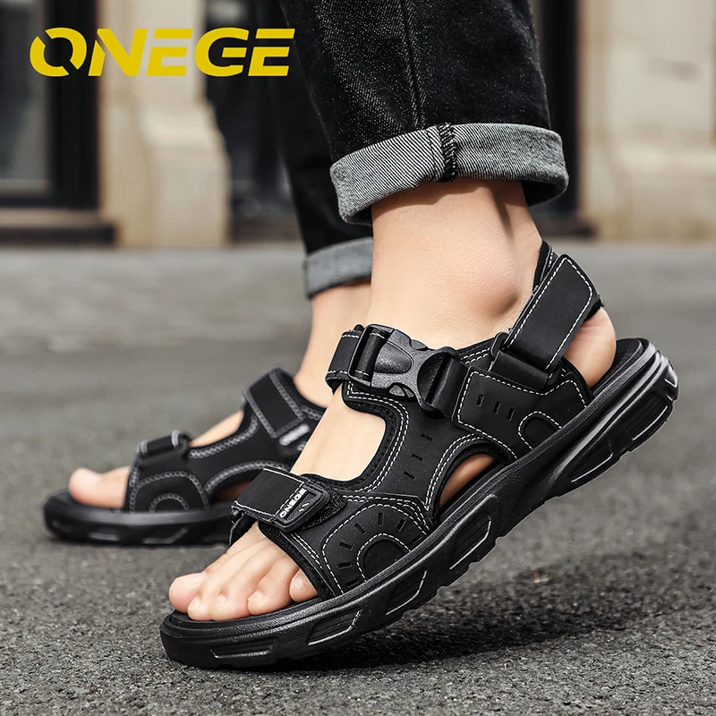 A Pair of New Men's Shoes, Wear-Resistant Beach Shoes, Summer Business Casual Wear, Simple and Fashionable Sandals