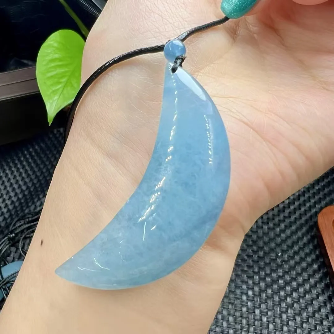 

1 Pc Fengbaowu Natural Aquamarine Moon Pendant Wax Cord Crystal Reiki Healing Stone Fashion Jewelry Gift For Men Women