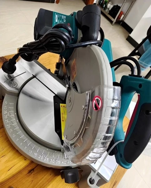 

​ ​ Сверхмощная торцовочная пила с 80/120 зубьями, электроинструмент для резки металла 2200 Вт, 15 А с прецизионным основанием 6000 об/мин