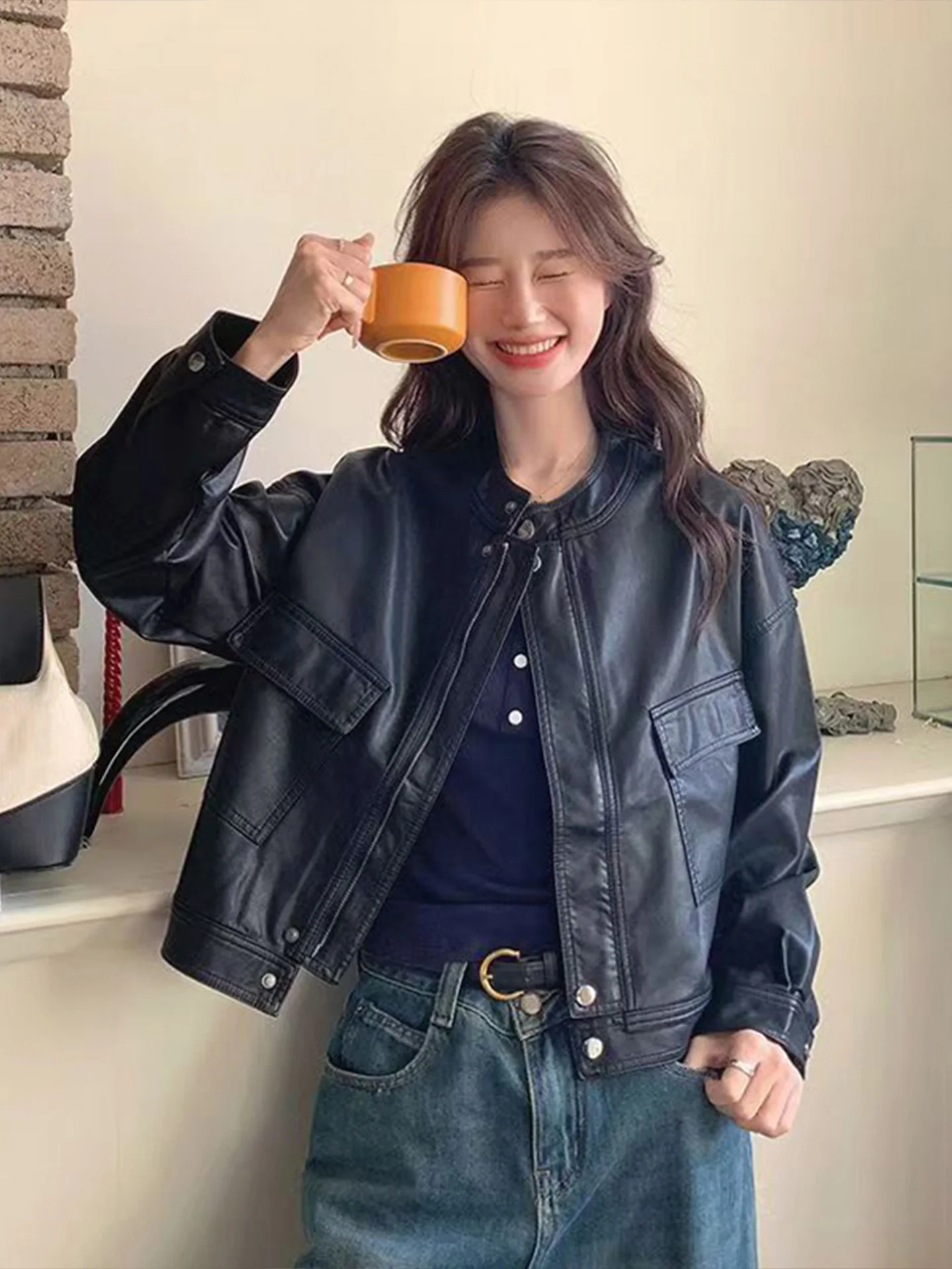 Damska skórzana kurtka wiosenno-jesienna, nowa, uniwersalna, luźna, w stylu motocyklowym.