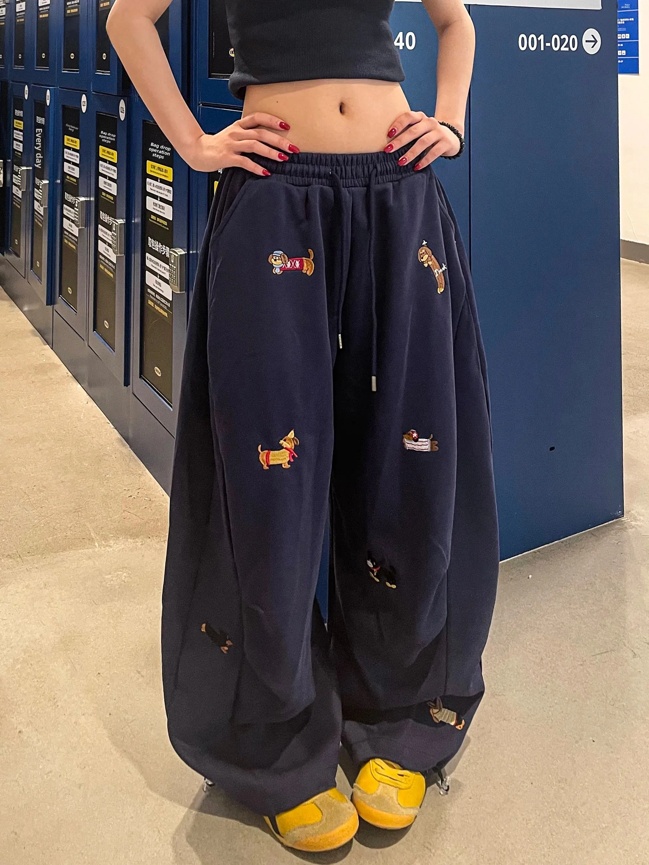 American Street Style Sausage Dog Embroidery Drapey Wide Leg Sweatpants Men Women Retro Pleated Slimming Casual Pants