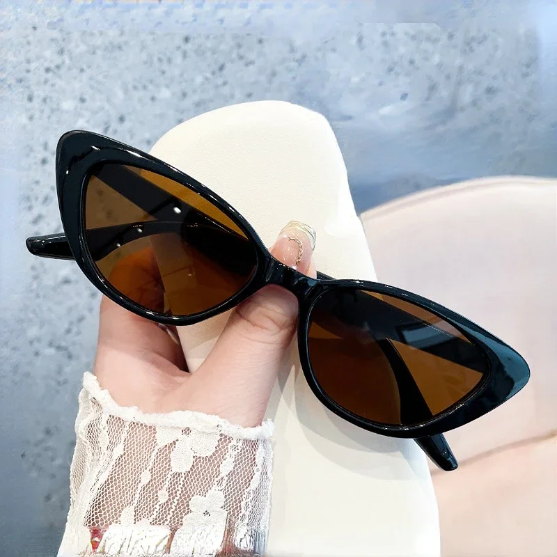 

Fashion Non-polarized Women's Sunglasses Unisex Classic Retro Triangle Design Cat Eye Sun Glasses UV400 Outdoor Riding Eyewear