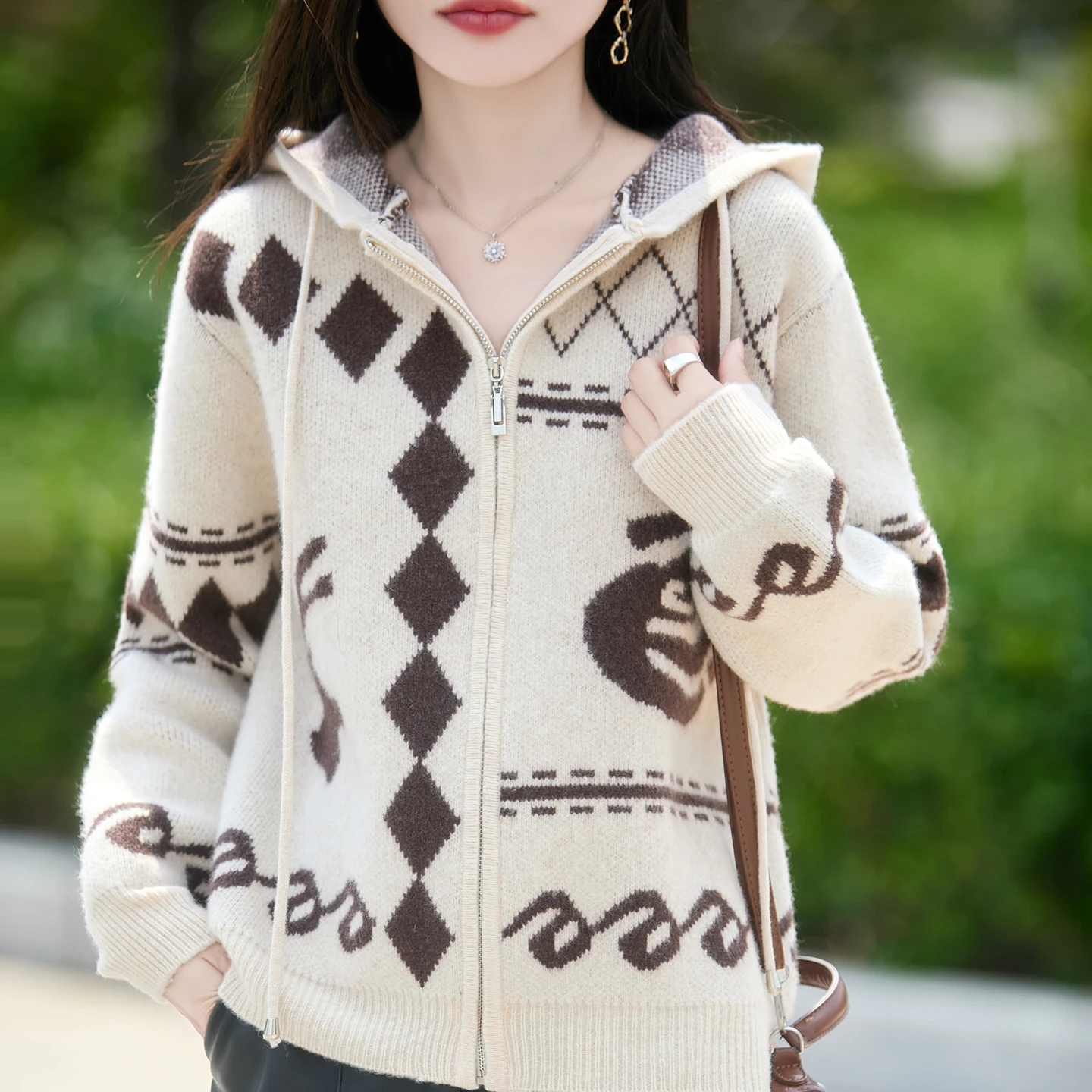 

Осень/зима двойной толстый кардиган из 100% чистой шерсти с капюшоном женский свободный жаккардовый шерстяной пальто на молнии с завязками