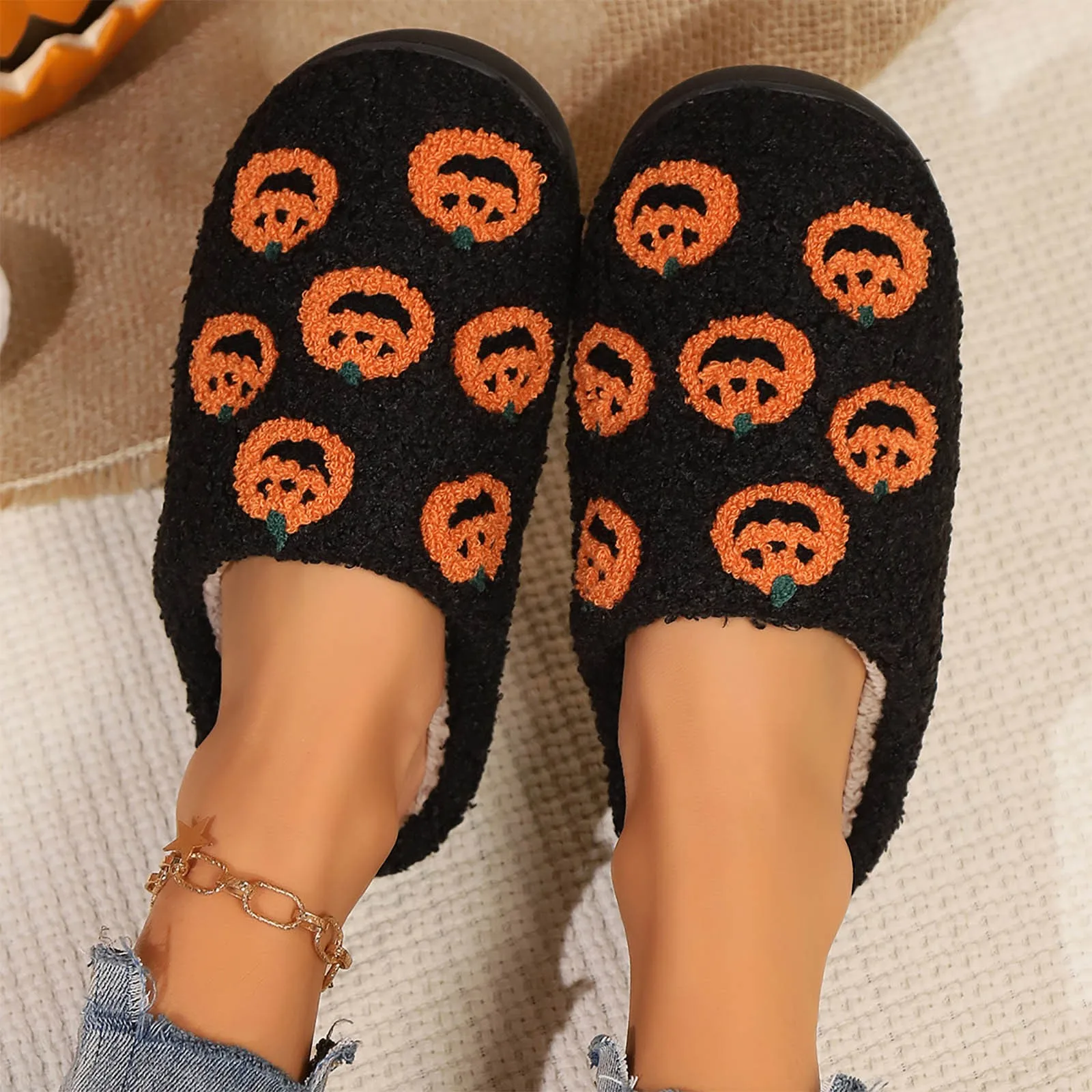 

Halloween Cartoon Pumpkin Print Cotton Fluffy Slippers Home Platform Plush Slides Couple Casual Shoes Women Indoor Home Slippers