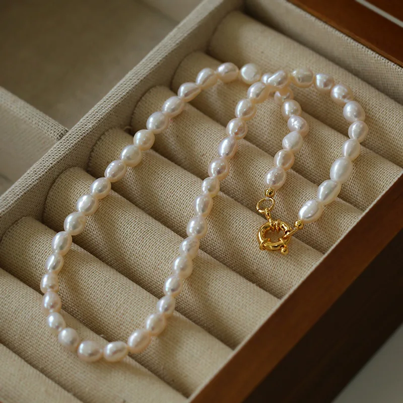 

Simple Baroque Pearl Elegant Fashion Irregular Freshwater Pearl Necklace