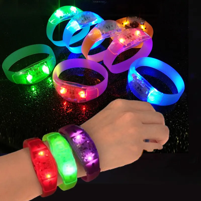6 Stück schallaktivierte leuchtende Armbänder, LED-Licht-Armband, Silikon-Sound-Steuerung, leuchtet im Dunkeln, Armband, Party, Halloween, Weihnachten