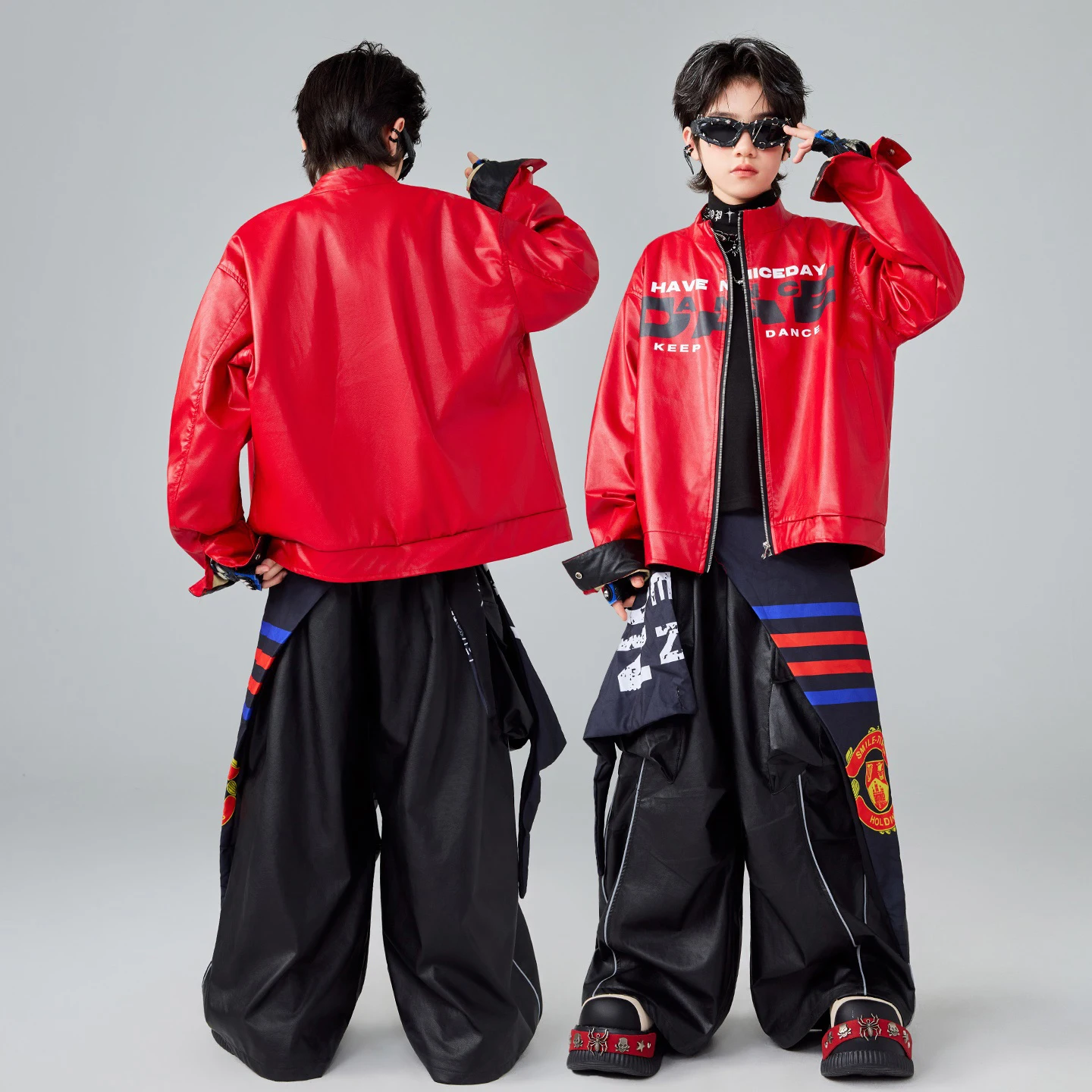 Dziecięcy strój do hip hopu, czerwony skórzany płaszcz, spodnie, chłopięcy luźny styl uliczny, dziewczęce fajne ubrania do jazzu, strój do występów tanecznych BL18296