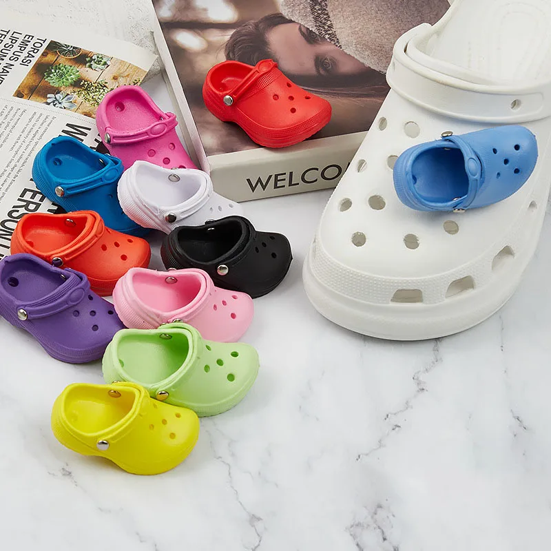 1 Pcs Colorful Slipper Pins Hole Shoes Charms Decoration Cute Mini Sandals Accessories Kids Adult Funny Bubble Slides Ornaments