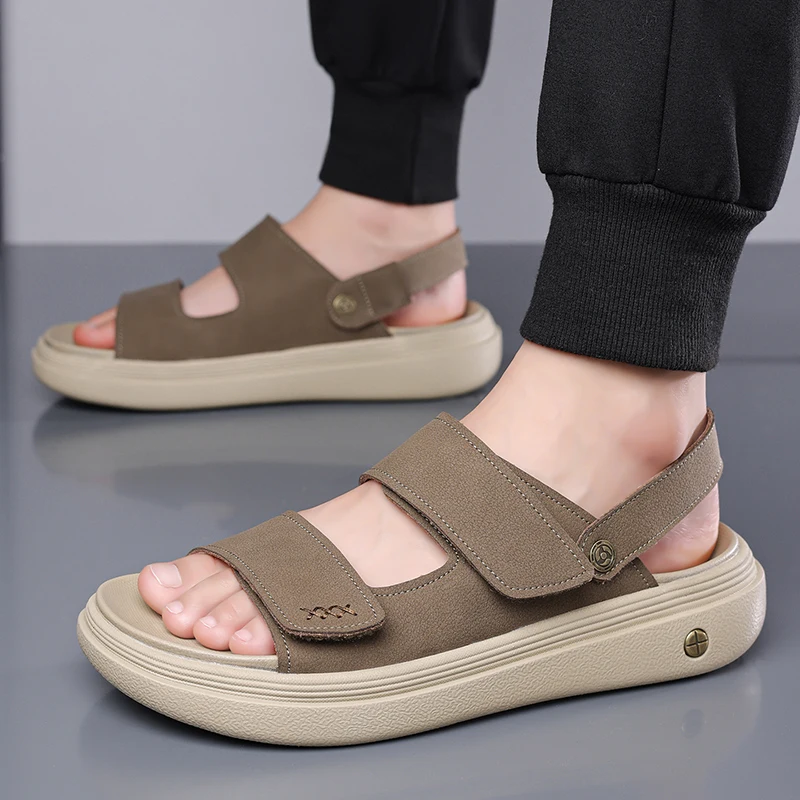 Brand Outdoor Men Breathable and Non Slip Casual Beach Shoes High Quality Fashionable Men Comfortable Soft Soled Casual Sandals