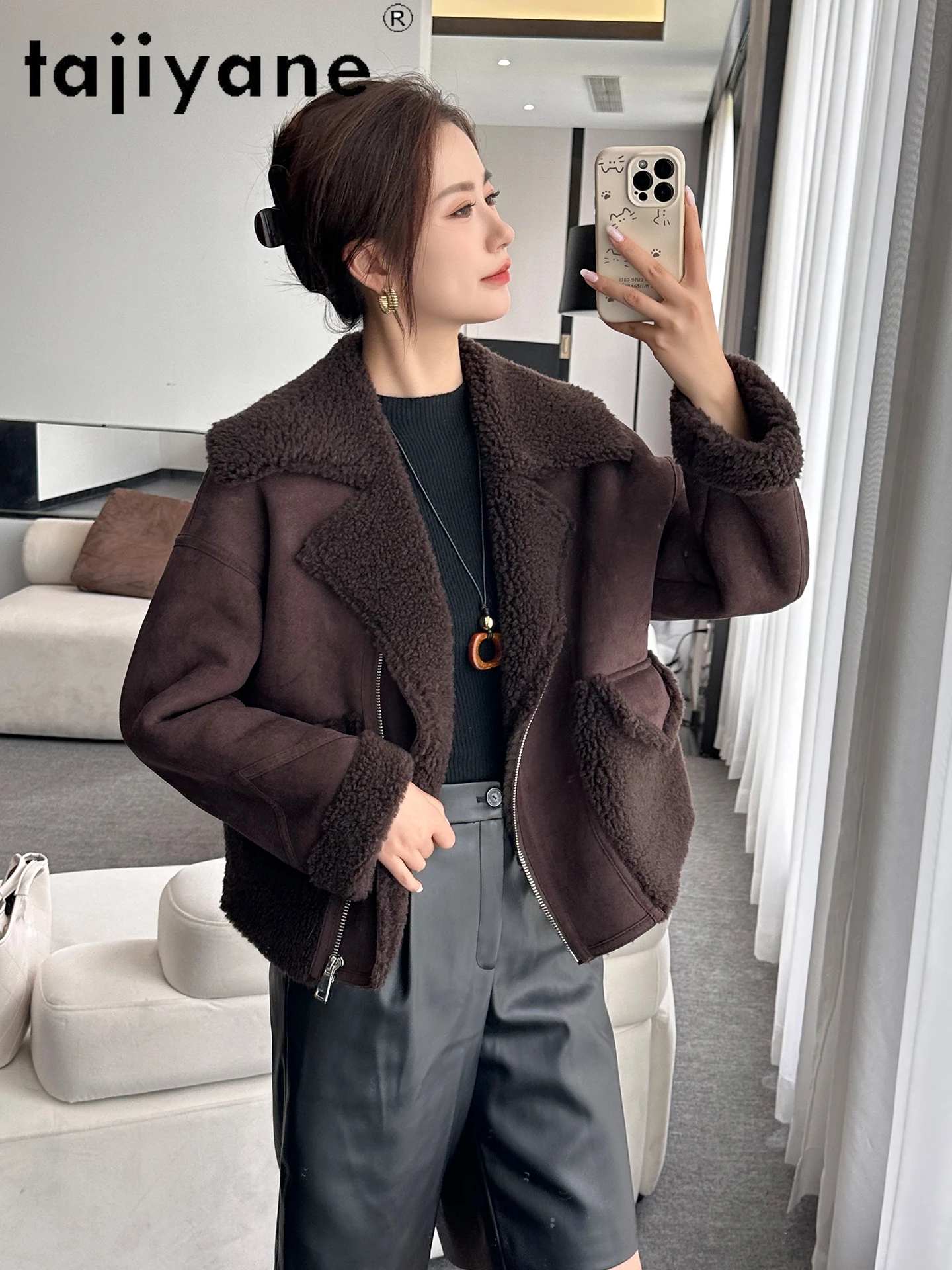 เสื้อโค้ทขนสัตว์แท้ 100% จาก TAJIYANE สำหรับผู้หญิง แจ็คเก็ตสั้นเก๋ไก๋ ขนแกะตัดแต่ง  แฟชั่นฤดูหนาวปี 2025 เสื้อผ้าผู้หญิง ชูบา เจนซิอา
