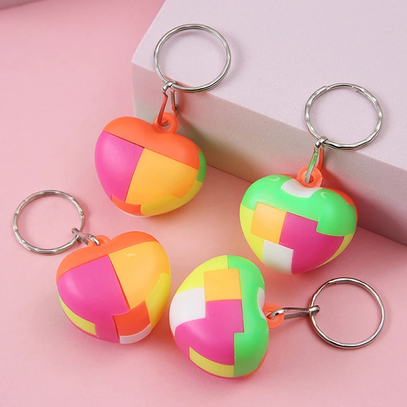 10pcs/bag Geometric Puzzle Toys Educational Assembling Keychains Kids Birthday Party Favor Guest Gifts Goodie Bag Filler Reward