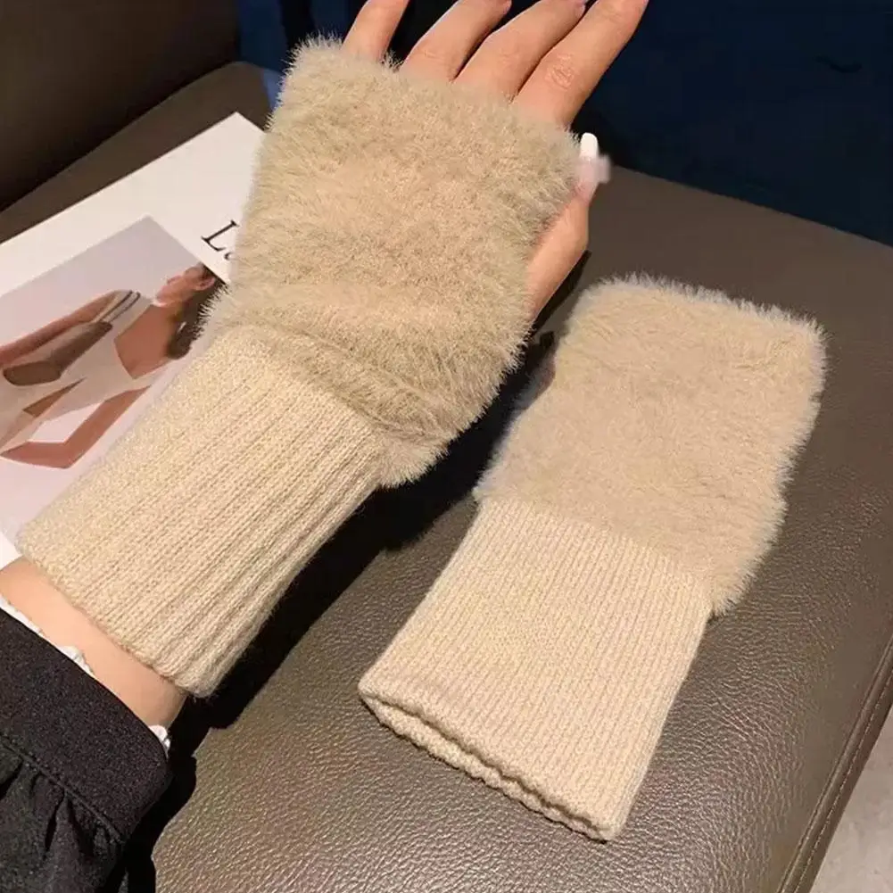 New Solid Color Plush Gloves Women in Autumn and Winter Warm Luxury Woolen Knitted Touch Screen Open Finger Half Finger Gloves