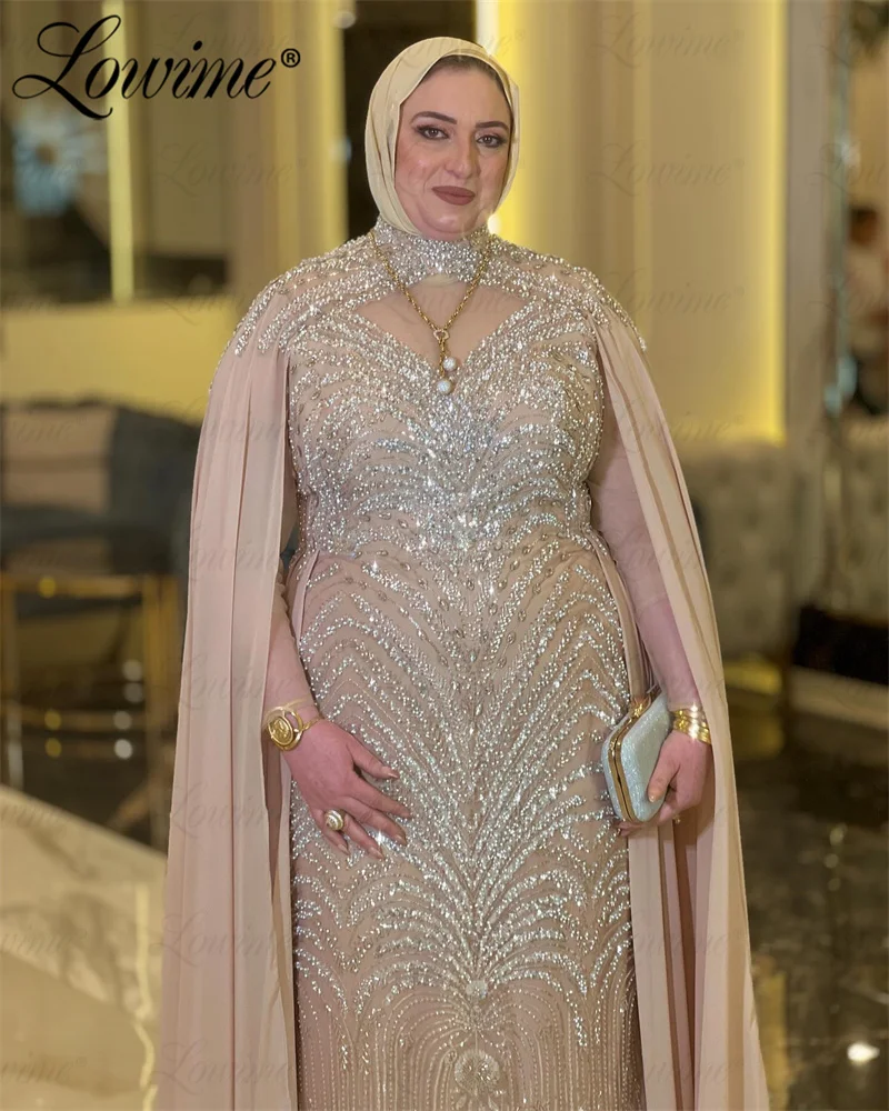 Elegant Sparkly Crystals Muslim Middle East Evening Dresses Champagne Long Cape Sleeve Plus Size Mother of The Bride Party Dress