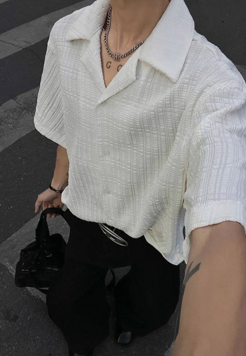 

Мужская летняя рубашка в корейском стиле с текстурой, свободного кроя, с коротким рукавом, из ледяного шелка, немнущаяся, премиум-класса, легкая, роскошная