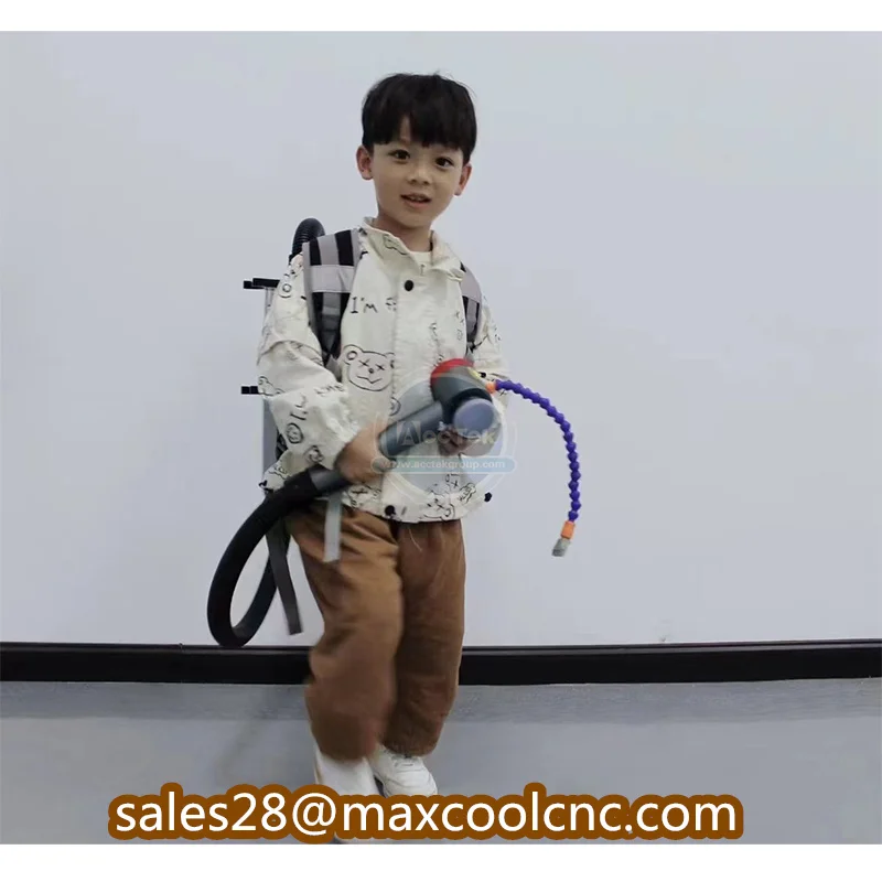 Maxcool Portable Mobile Backpack Rust Remover Paint Wood Stone Stainless Steel Fiber Laser Cleaning Machine